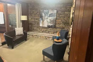 8101 W Courte Dr, Niles, IL 60714 - Photo 5