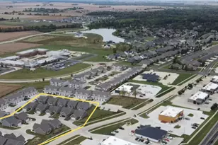 1150 Vision Cir, Mahomet, IL 61853 - Photo 3