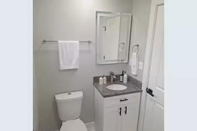 6946 S Loomis Boulevard, Chicago, IL 60636 - Photo 5