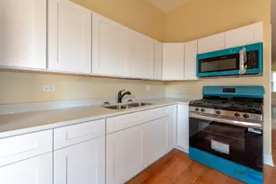 653 N Lawndale Ave, Chicago, IL 60624 - Photo 17