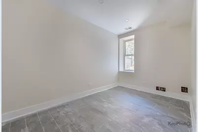 653 N Lawndale Avenue, Chicago, IL 60624 - Photo 21