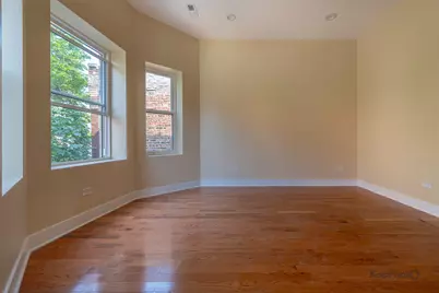 653 N Lawndale Avenue, Chicago, IL 60624 - Photo 7