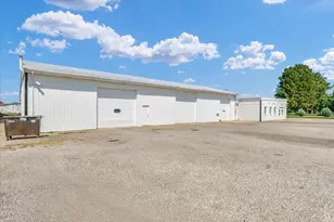 176 S Henning Rd, Danville, IL 61832 - Photo 37