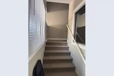 34 N Genesee Street, Waukegan, IL 60085 - Photo 9