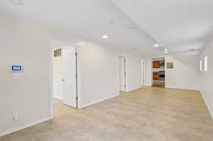 1507 N Ridgeway Ave, Champaign, IL 61821 - Photo 7