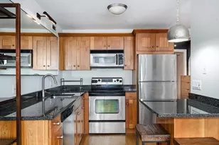 1030 N State St, Chicago, IL 60610 - Photo 13