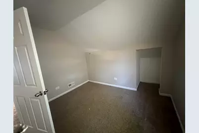 11516 S Yale Avenue, Chicago, IL 60628 - Photo 9