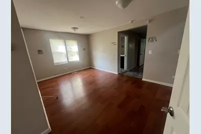 11516 S Yale Avenue, Chicago, IL 60628 - Photo 3