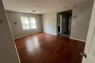 11516 S Yale Ave, Chicago, IL 60628 - Photo 3