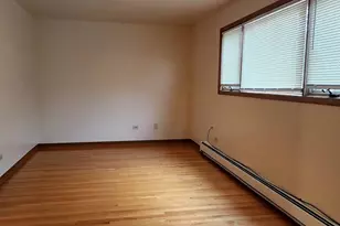 10431 S Keating Ave, Oak Lawn, IL 60453 - Photo 9