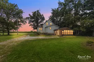 7861 E 2250S Rd, Saint Anne, IL 60964 - Photo 29