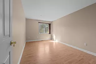 106 Sumac Ct, Saint Charles, IL 60174 - Photo 9