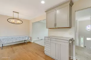 853 Voyager Dr, Bartlett, IL 60103 - Photo 5