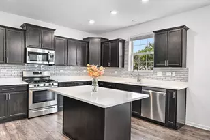 26827 Ashgate Crossing, Plainfield, IL 60585 - Photo 3