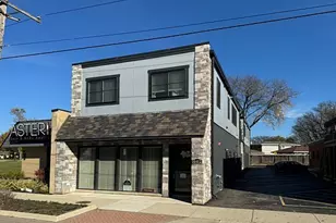 662 E Northwest Hwy, Mount Prospect, IL 60056 - Photo 1