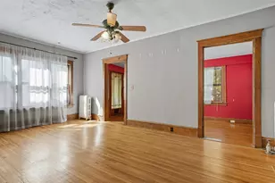 1317 N Clinton Blvd, Bloomington, IL 61701 - Photo 7