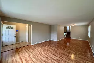 17204 Bernadine St, Lansing, IL 60438 - Photo 3