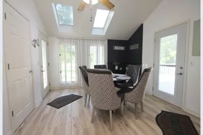 1431 Il Route 75, Freeport, IL 61032 - Photo 17