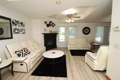 1431 Il Route 75, Freeport, IL 61032 - Photo 11