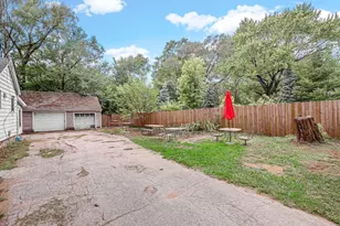 2201 Thornton Lansing Rd, Lansing, IL 60438 - Photo 27