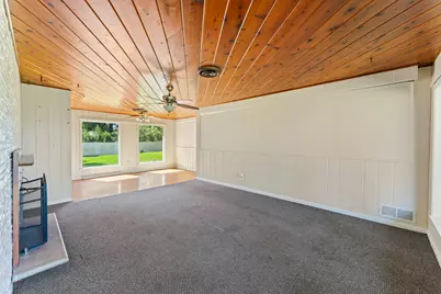 4501 E Kuhn Road, Richmond, IL 60071 - Photo 3