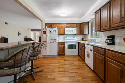 8996 Archer Avenue #2D, Willow Springs, IL 60480 - Photo 5