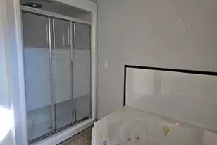 105 N 3rd St, La Harpe, IL 61450 - Photo 17