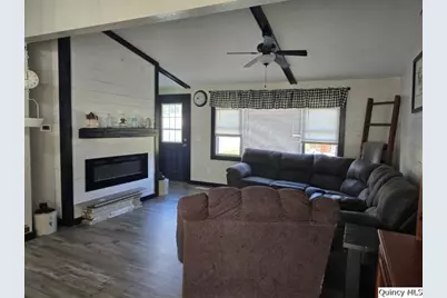 105 N 3rd Street, La Harpe, IL 61450 - Photo 3