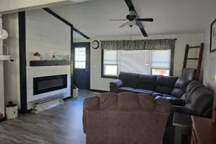 105 N 3rd St, La Harpe, IL 61450 - Photo 3