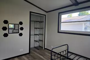 105 N 3rd St, La Harpe, IL 61450 - Photo 13