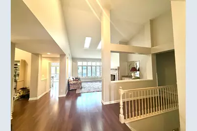 4 Greenbrier Court, Lake in the Hills, IL 60156 - Photo 5