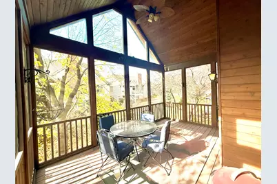 4 Greenbrier Court, Lake in the Hills, IL 60156 - Photo 17