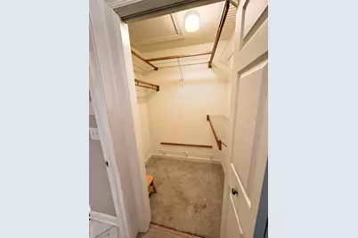 4 Greenbrier Court, Lake in the Hills, IL 60156 - Photo 21