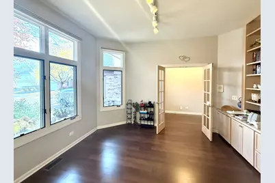 4 Greenbrier Court, Lake in the Hills, IL 60156 - Photo 3