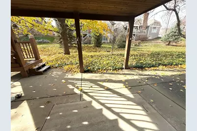 4 Greenbrier Court, Lake in the Hills, IL 60156 - Photo 35