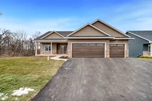 4137 Waters Edge Dr, Belvidere, IL 61008 - Photo 3