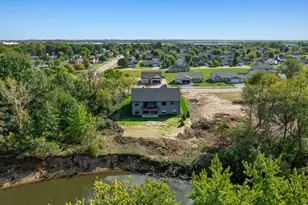 4137 Waters Edge Dr, Belvidere, IL 61008 - Photo 39