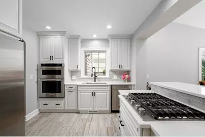 9445 Avers Avenue, Evanston, IL 60203 - Photo 15