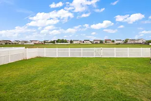 645 Kathy Dr, Bourbonnais, IL 60914 - Photo 27