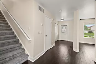 645 Kathy Dr, Bourbonnais, IL 60914 - Photo 5