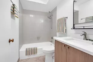 9240 Gross Point Rd, Skokie, IL 60077 - Photo 15