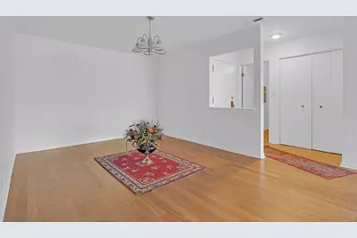 9240 Gross Point Road #410, Skokie, IL 60077 - Photo 3