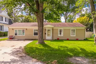 1702 S Plum St, Pontiac, IL 61764 - Photo 1