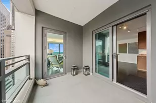 130 N Garland Ct, Chicago, IL 60602 - Photo 13