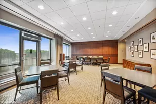 130 N Garland Ct, Chicago, IL 60602 - Photo 41