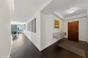130 N Garland Ct, Chicago, IL 60602 - Photo 29
