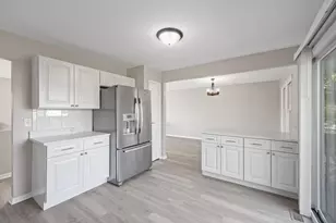 17700 Springfield Ave, Country Club Hills, IL 60478 - Photo 7