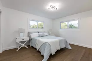 8461 Gross Point Rd, Skokie, IL 60077 - Photo 21