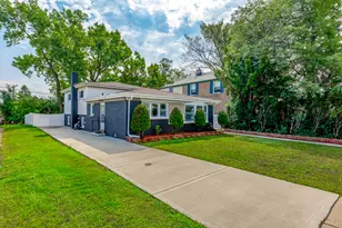 8461 Gross Point Rd, Skokie, IL 60077 - Photo 1