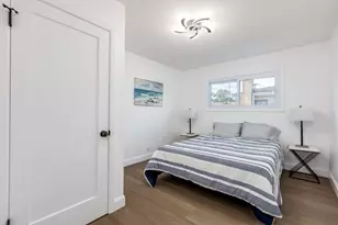 8461 Gross Point Rd, Skokie, IL 60077 - Photo 17